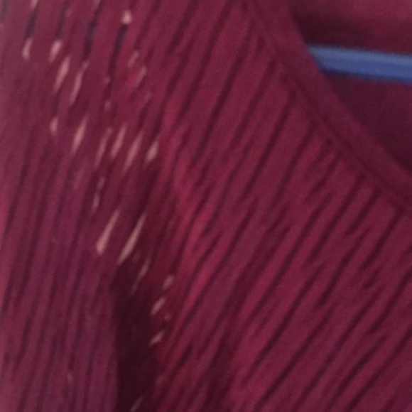 Maroon short sleeved textured blouse. Worn once. - Picture 3 of 3